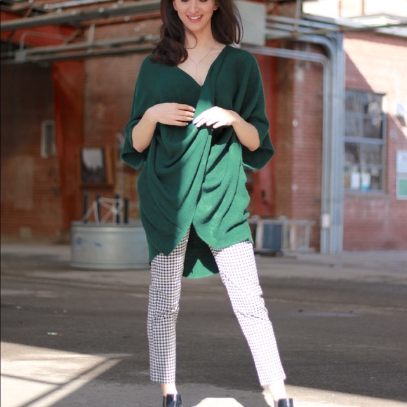 Emerald green anthropologie top/poncho relaxed fit - Picture 2 of 6